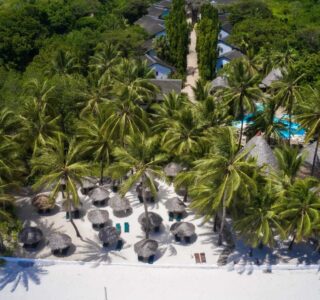 pinewood resort weekend deals
